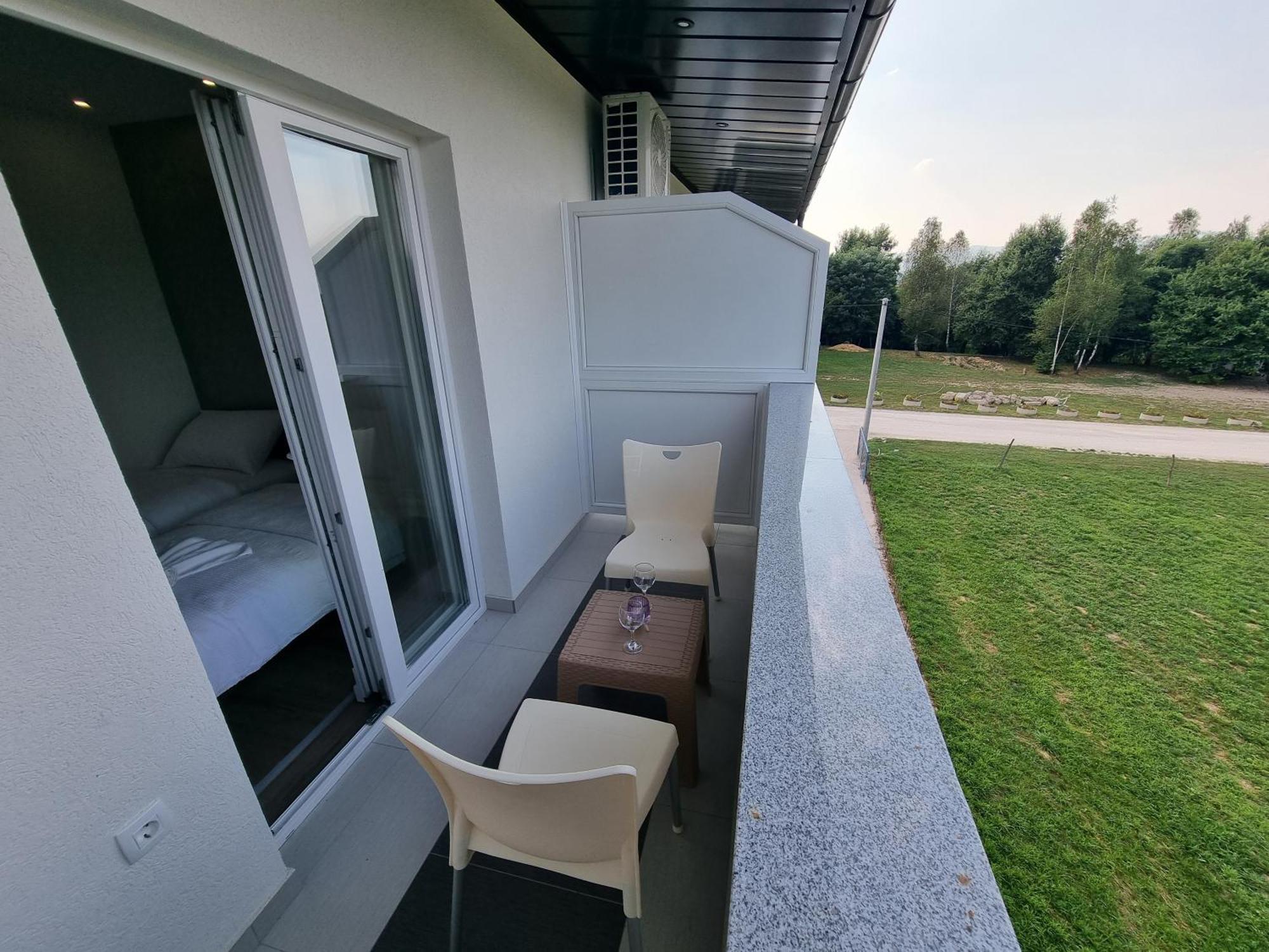 Villa Park Ravne Visoko Exteriör bild